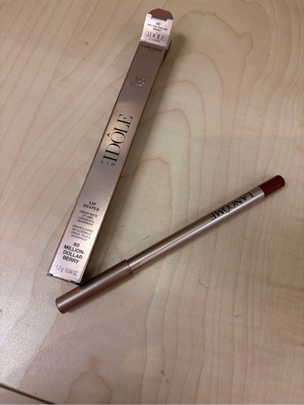 LANCOME IDOLE LIP LIP SHAPER CREAMY MATTE LIP LINER 60 MILLION DOLLAR BERRY